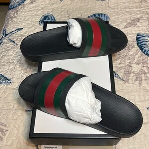 Men’s size 12 Gucci pool slides